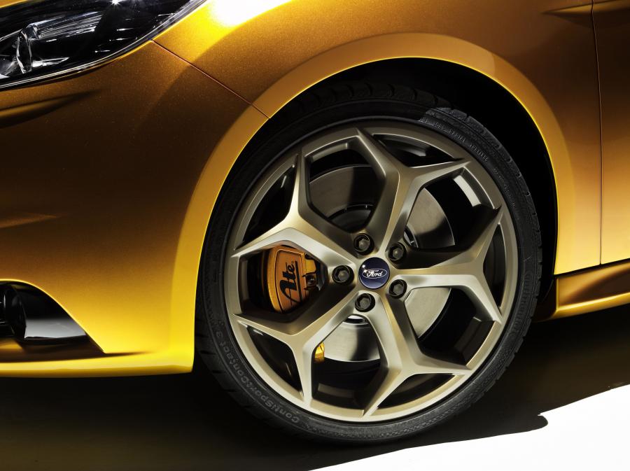  Ford Focus ST 2010 года  (фото 9 из 46)